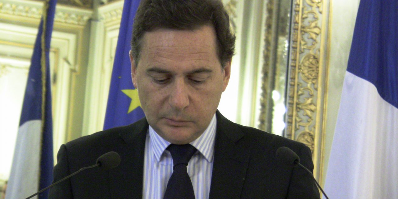 Loi Nome: Eric Besson fait le point