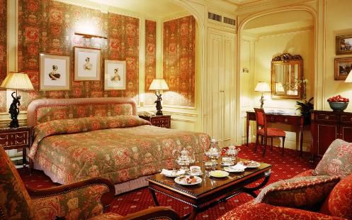 Hôtel San Régis: les Led 5 étoiles