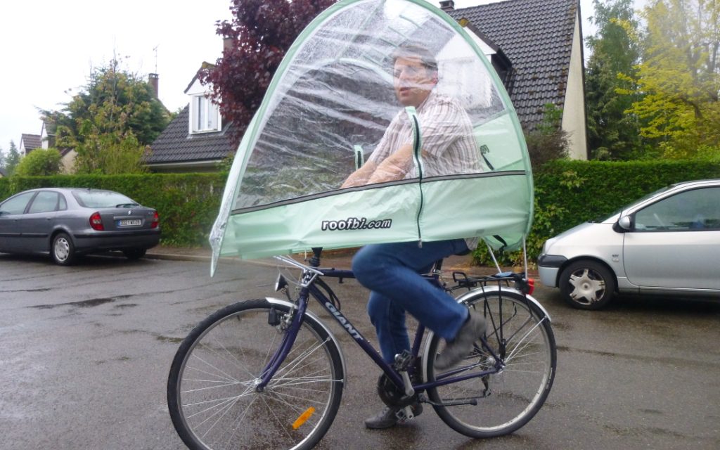 Roofbi, abri anti-pluie pour cyclistes en sueur
