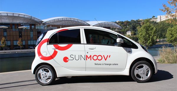 Lyon: les voitures Sunmoov carburent au photovoltaïque