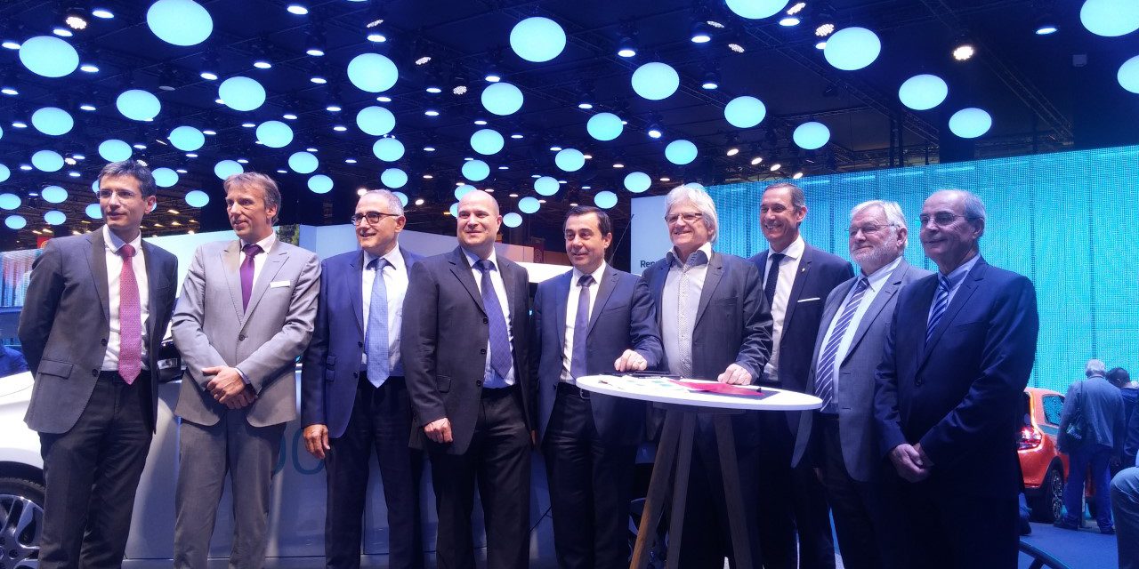 Mondial de l’auto : convention itinérance sur le stand Renault