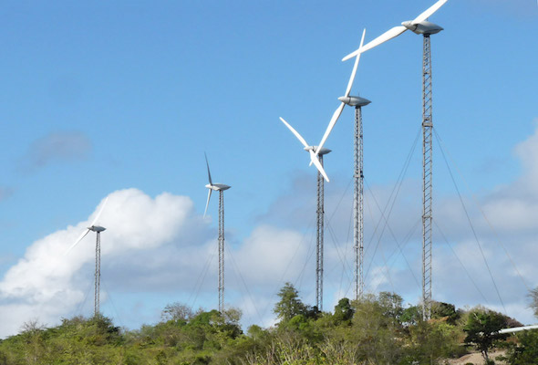 Eolienne avec stockage: 12 h de sécurisation à Marie Galante